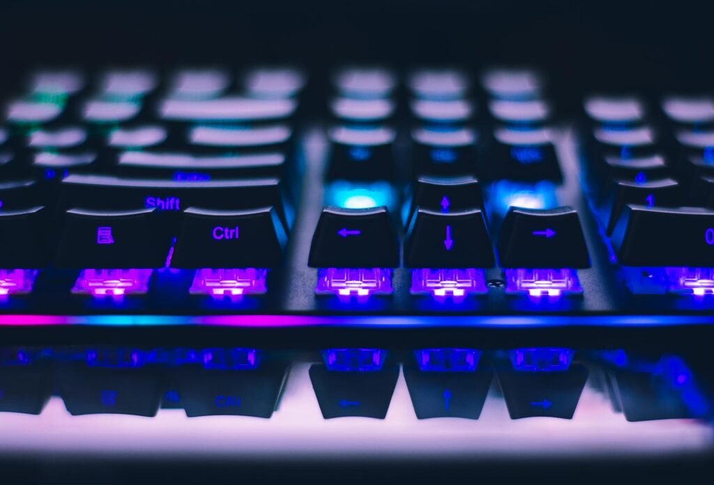 Edge Computing Hits the Plant Floor: New Roles Emerging in Decentralized Manufacturing Ops